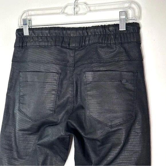 Bevy Flog Shely Drawstring Pants in Black Snake Print XS - Picture 4 of 6